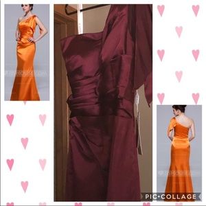 Long burgundy Evening dress (size runs smaller)